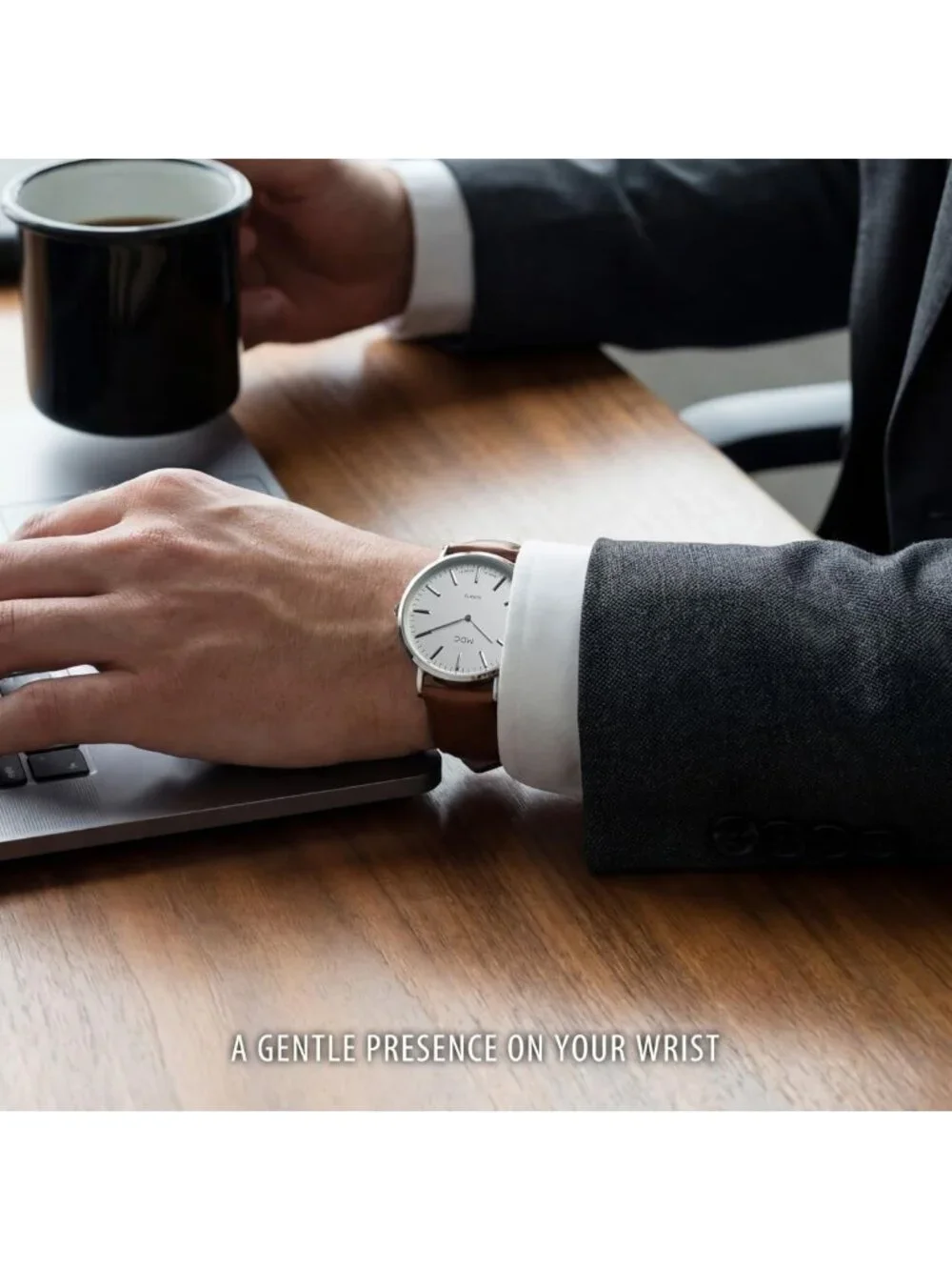 Minimalist Men's Dress Watch - Ultra Thin Design, Stylish Leather Band